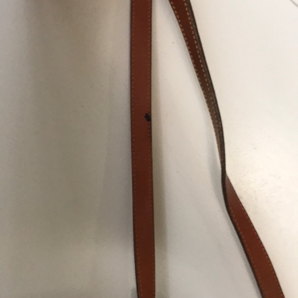 SOLD Vintage Dooney & Bourke crossbody - Picture 4 of 8